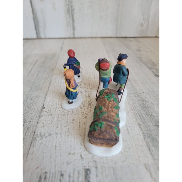 Dept 56 55581 bringing home the yule log village accessory xmas - Picture 5 of 6